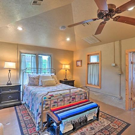 Enchanting Hilltop Cottage In Medicine Park! Extérieur photo