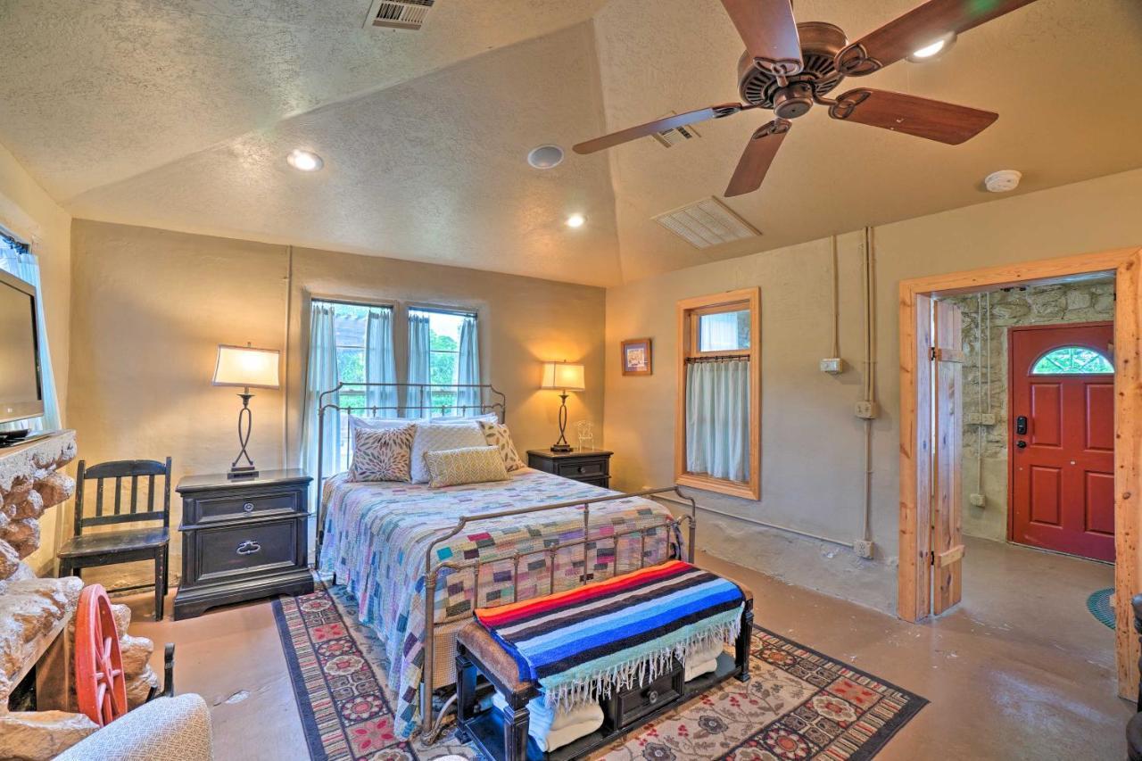 Enchanting Hilltop Cottage In Medicine Park! Extérieur photo