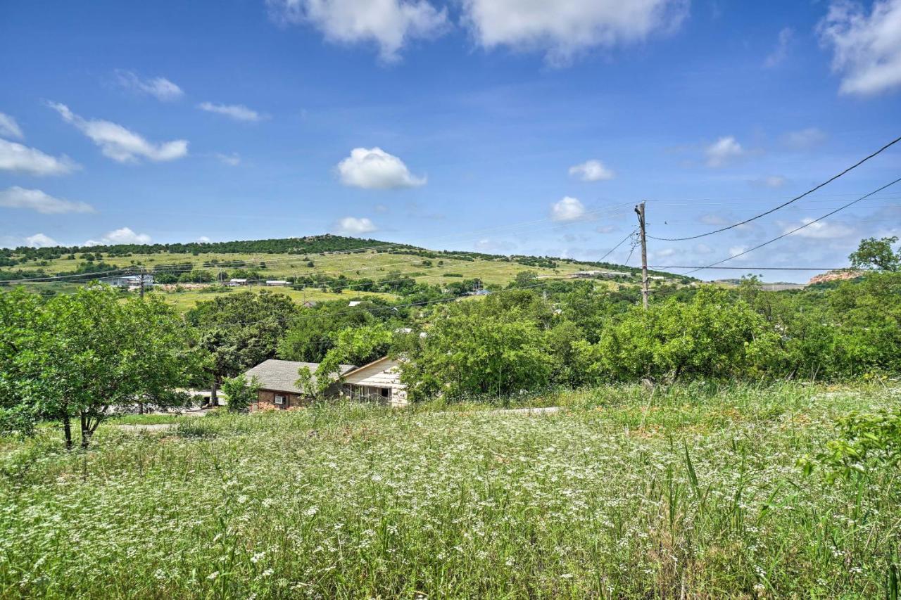Enchanting Hilltop Cottage In Medicine Park! Extérieur photo