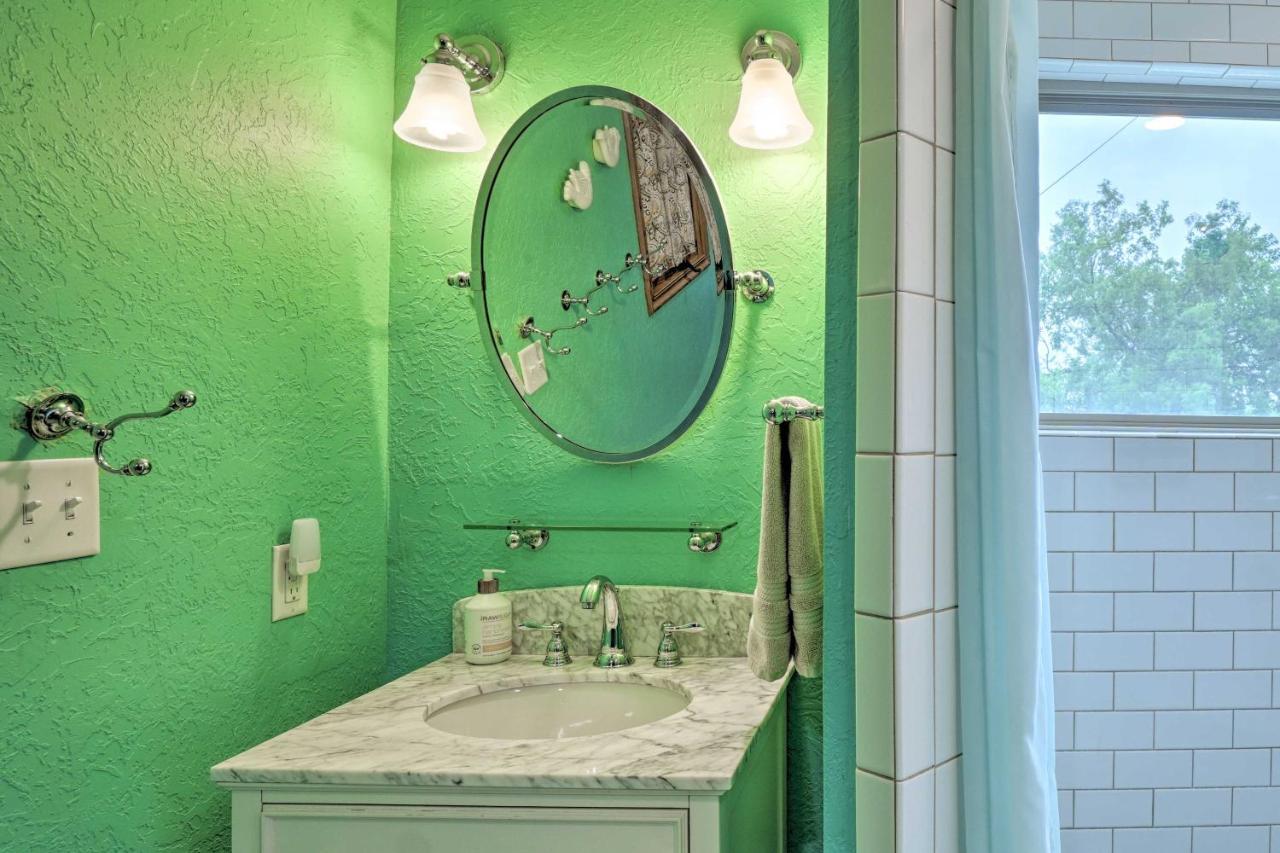 Enchanting Hilltop Cottage In Medicine Park! Extérieur photo